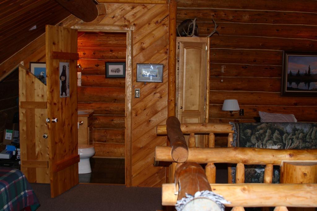 Wise Old Hunter Lodge Anchor Point Pokoj fotografie